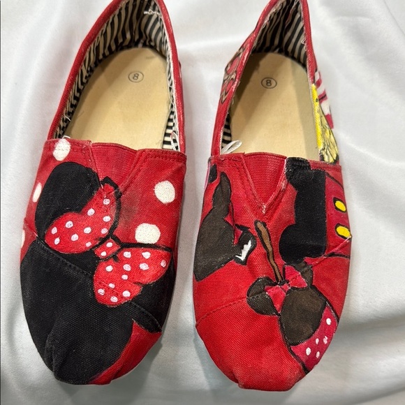 Minnie Mouse Disney Hand-Painted Women’s Shoes, size 8, snacks theme, Preowned - Picture 15 of 16